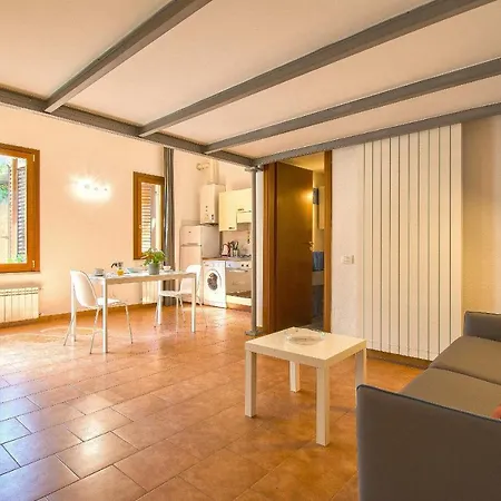 Apartment Altido Colorful Studio For 4 Near Leaning Tower With Parking *
